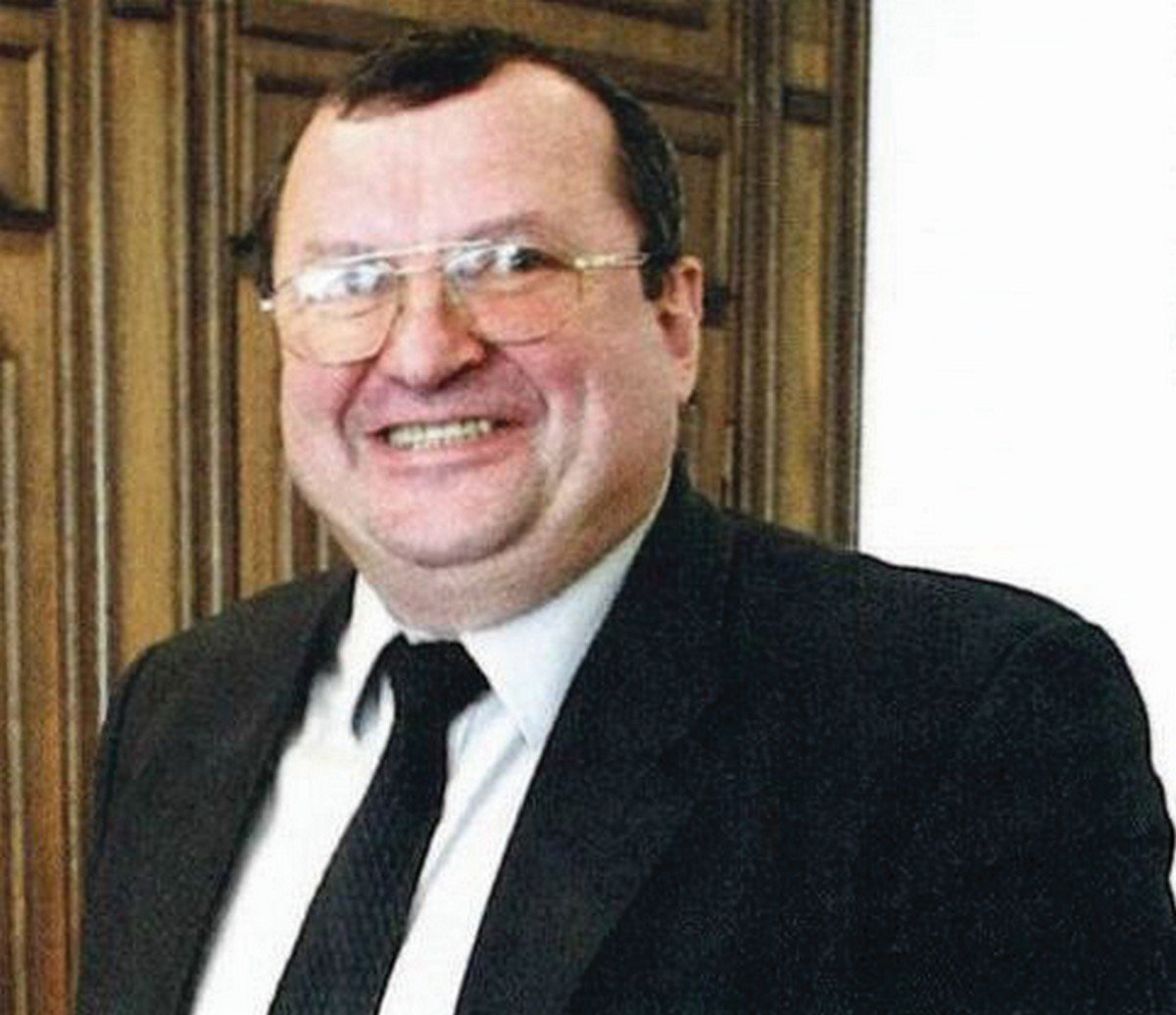 Петро Германчук – Начальник ГоловКРУ Міністерства фінансів України з липня 2001 р. до лютого 2005 р.