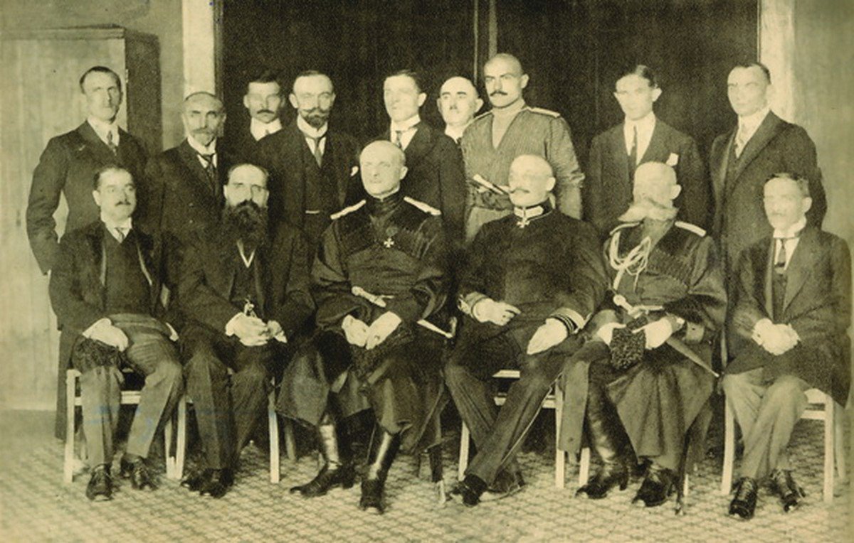 13-Скоропадський у посольстві в Берліні 1918