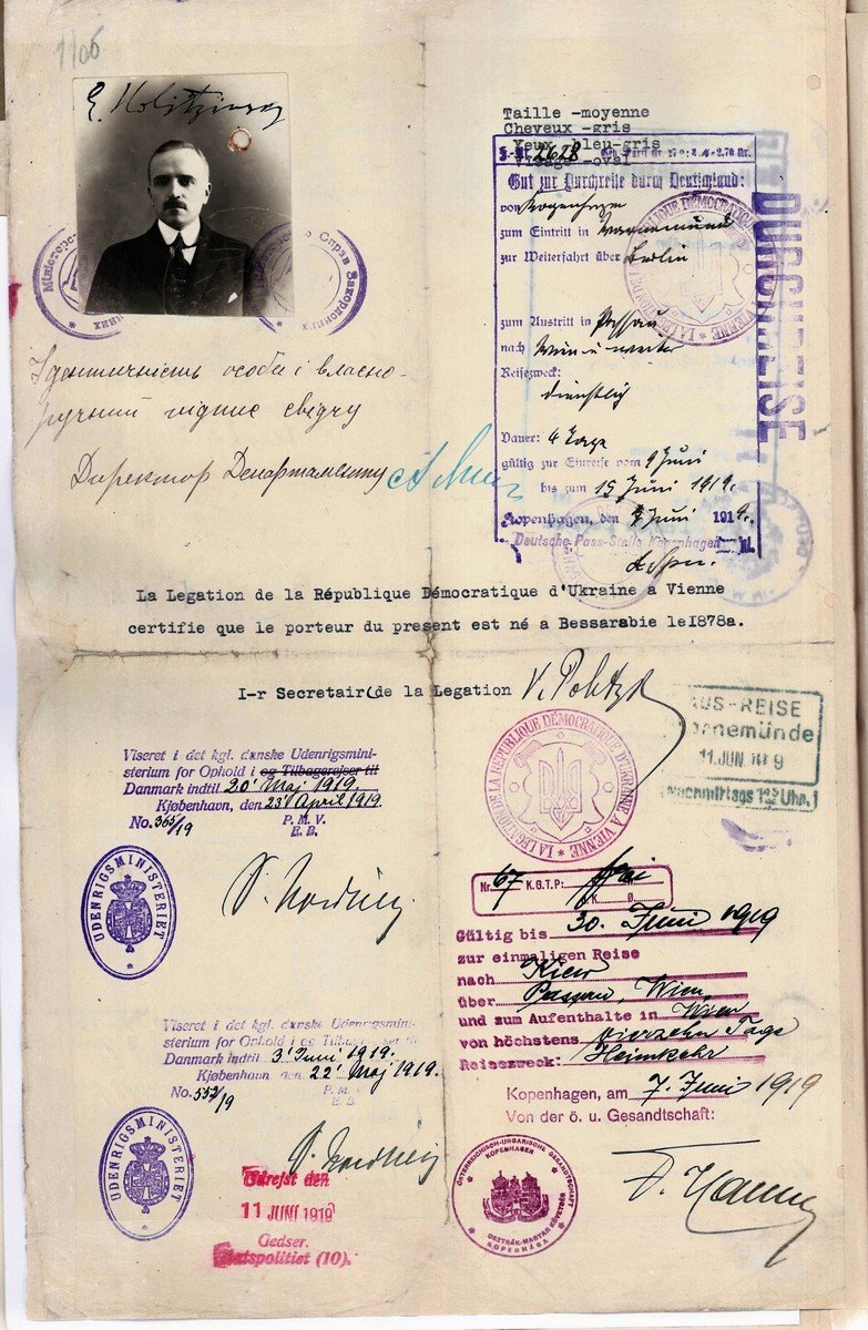Дипломатичний паспорт Голови Надзвичайної дипломатичної місії УНР у США Євгена Голіцинського. 1919 р.