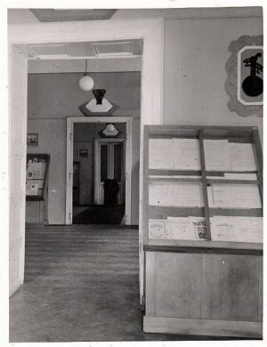 Вигляд другої та третьої зали виставки про діяльність Миколи Лисенка. 1942 р.