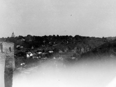 Вид на Карвасари (на дальньому плані Покровська церква). 1919 р.