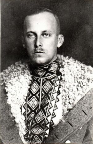 Фотокарткаи В. Вишиваного, якому 10 лютого 1920 р. виповнилося 25 років.